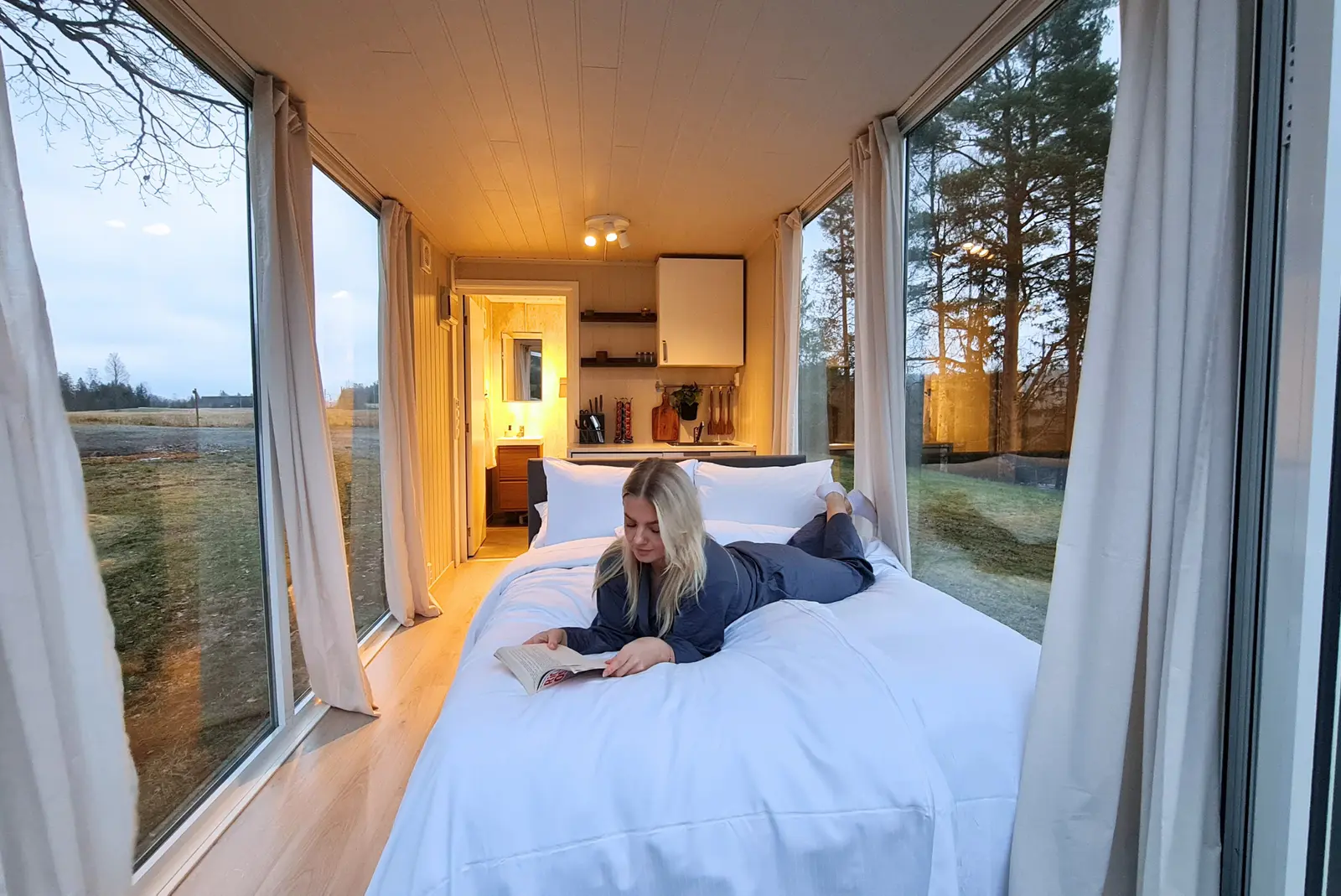 Gnist – Glasshytte med privat spa