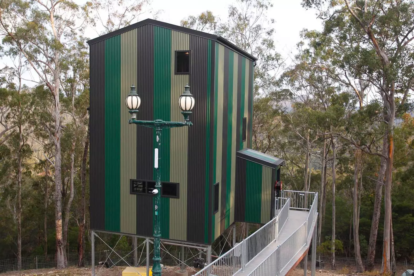 The Green Tree House - Tree House #3