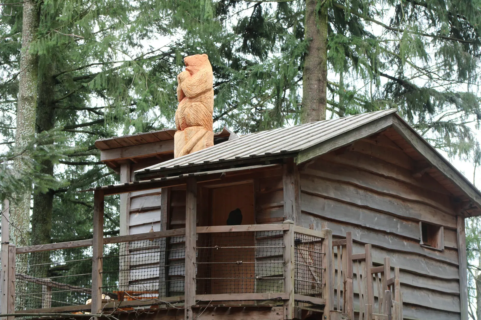 Les Cabanes de Labrousse - Cabanes perchées dans les arbres en Ardèche 