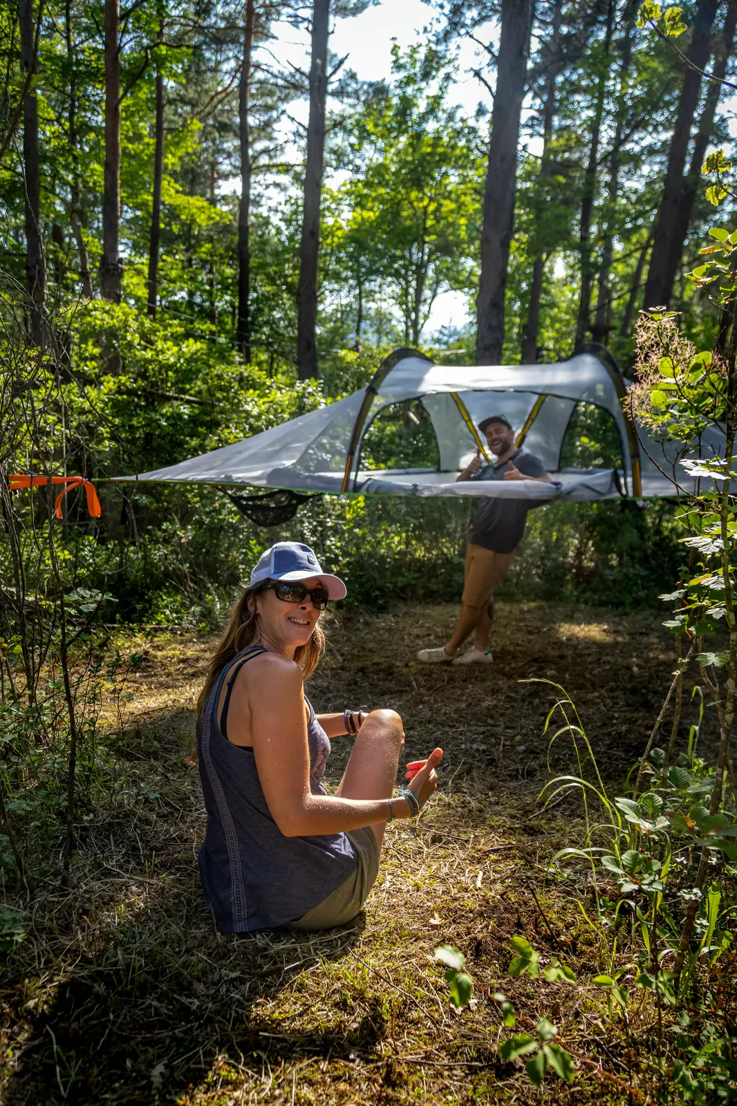 Tentes suspendues au cœur d'un parc accrobranche au bord du Verdon.