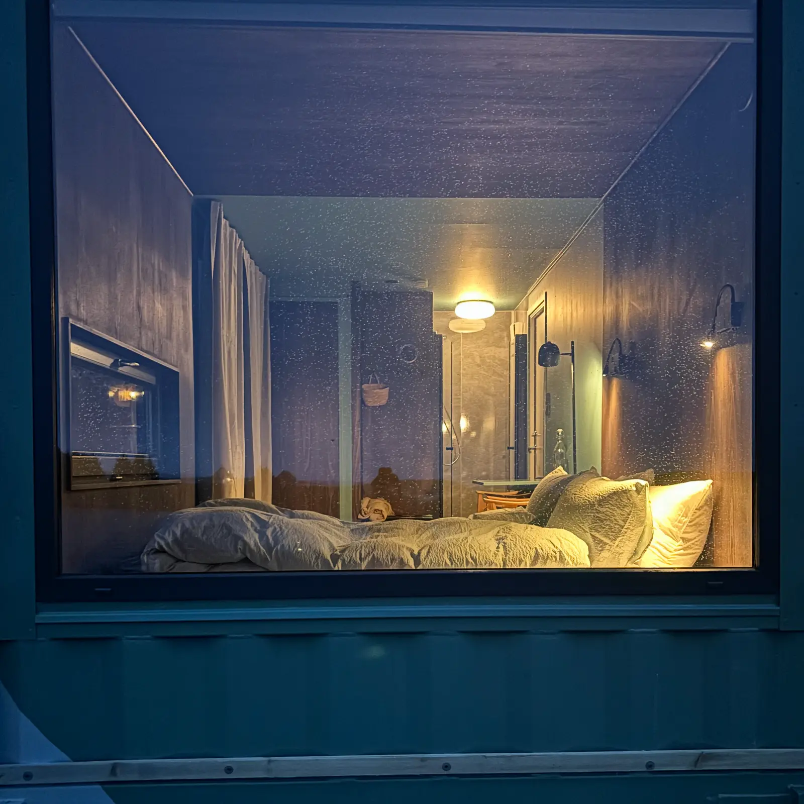 Atlantic Road Sleeping Experience Re-Treats