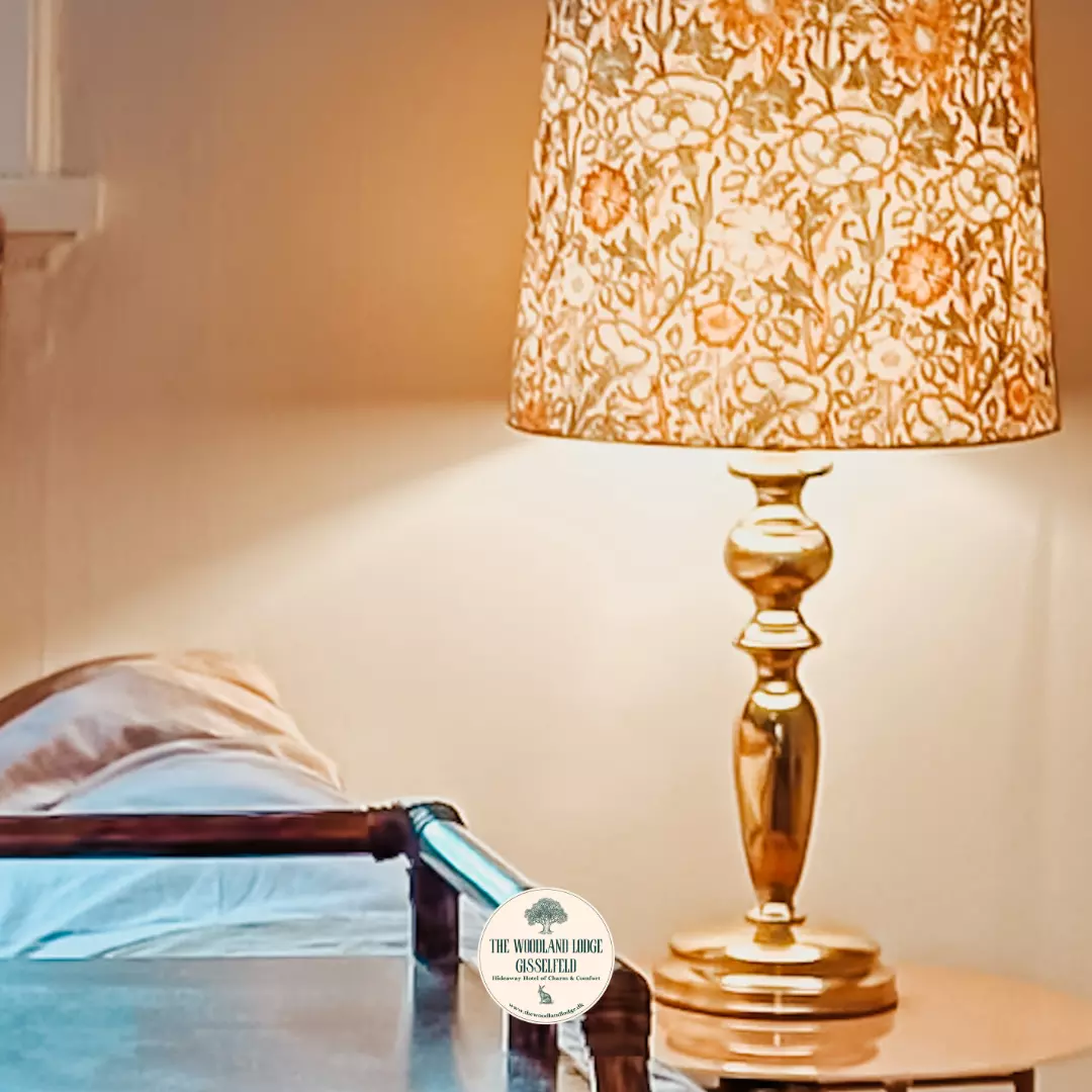 Nyrop´s Room. A large room with a queen size bed and vintage furniture.