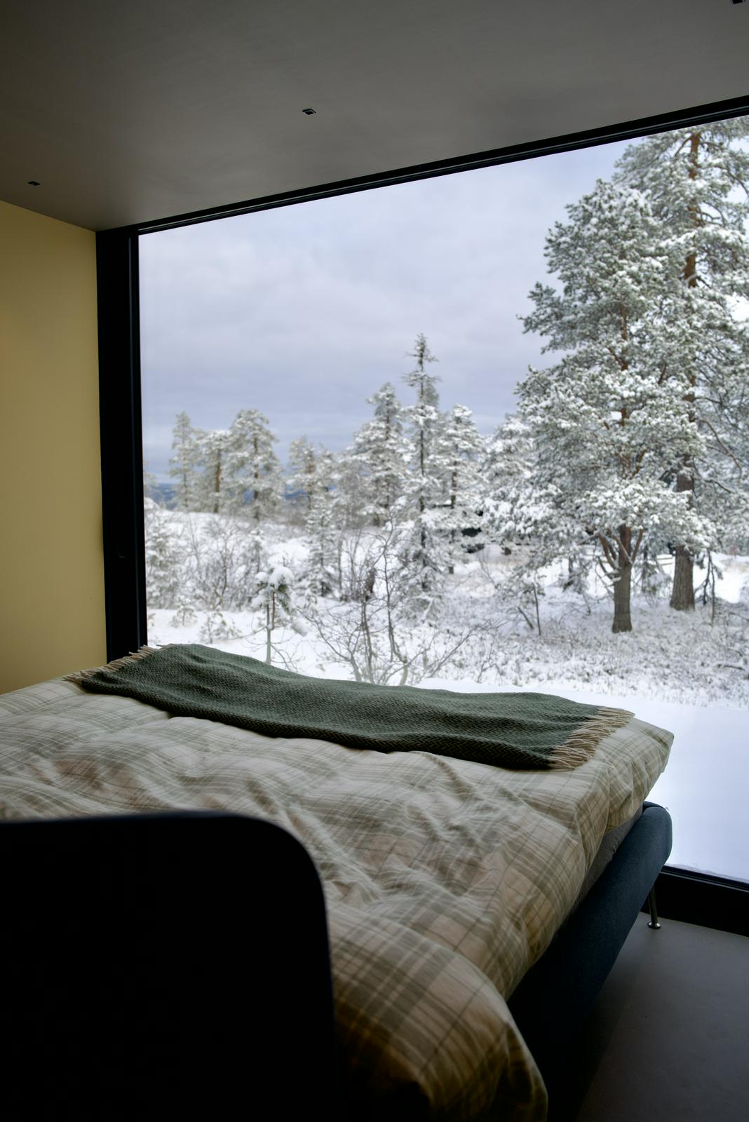 Nipeto, compact cabin in