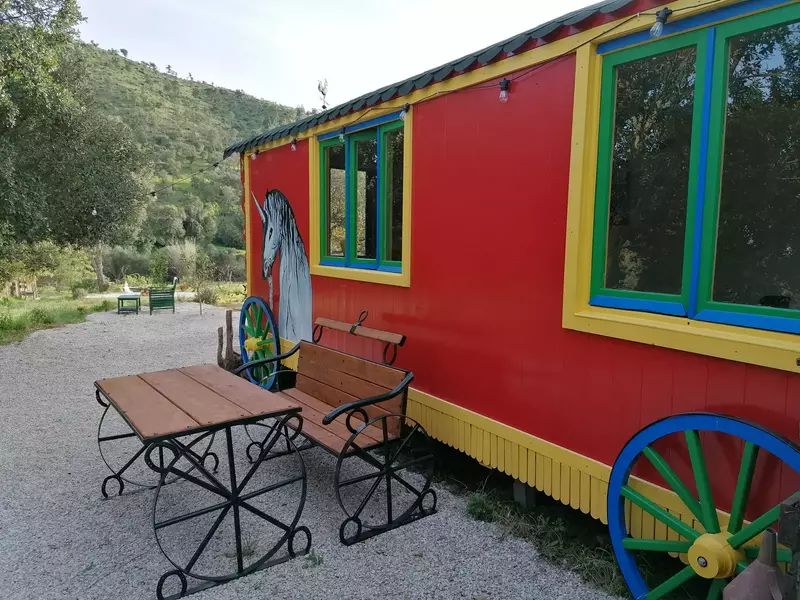 Talurdo Retreat-Rustic glamping in the heart of nature