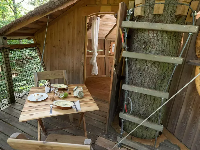 Les Cabanes de Labrousse - Cabanes perchées dans les arbres en Ardèche 