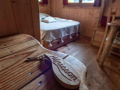 Les Cabanes de Labrousse - Cabanes perchées dans les arbres en Ardèche 