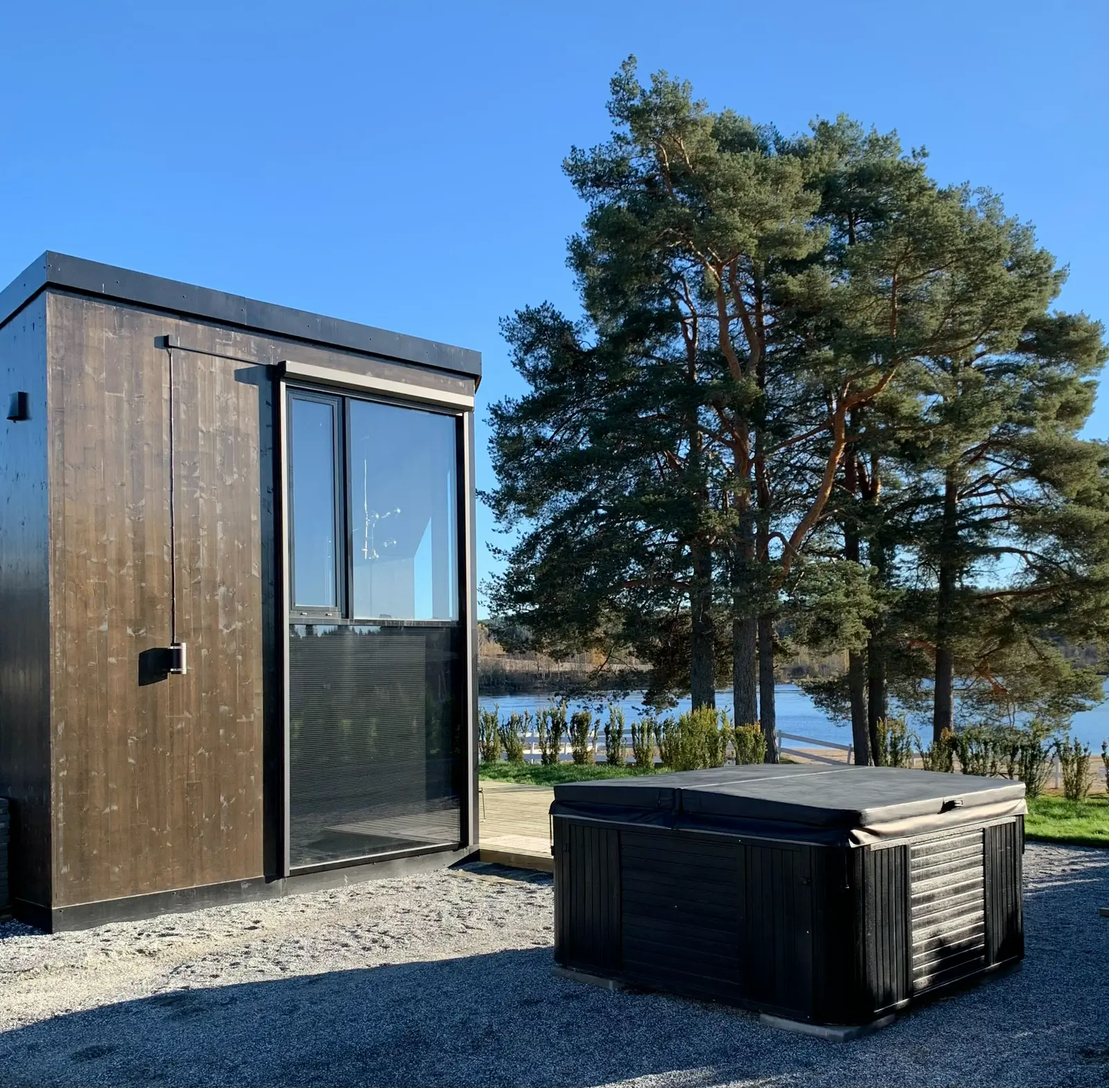 Romantic get-away by the beach 